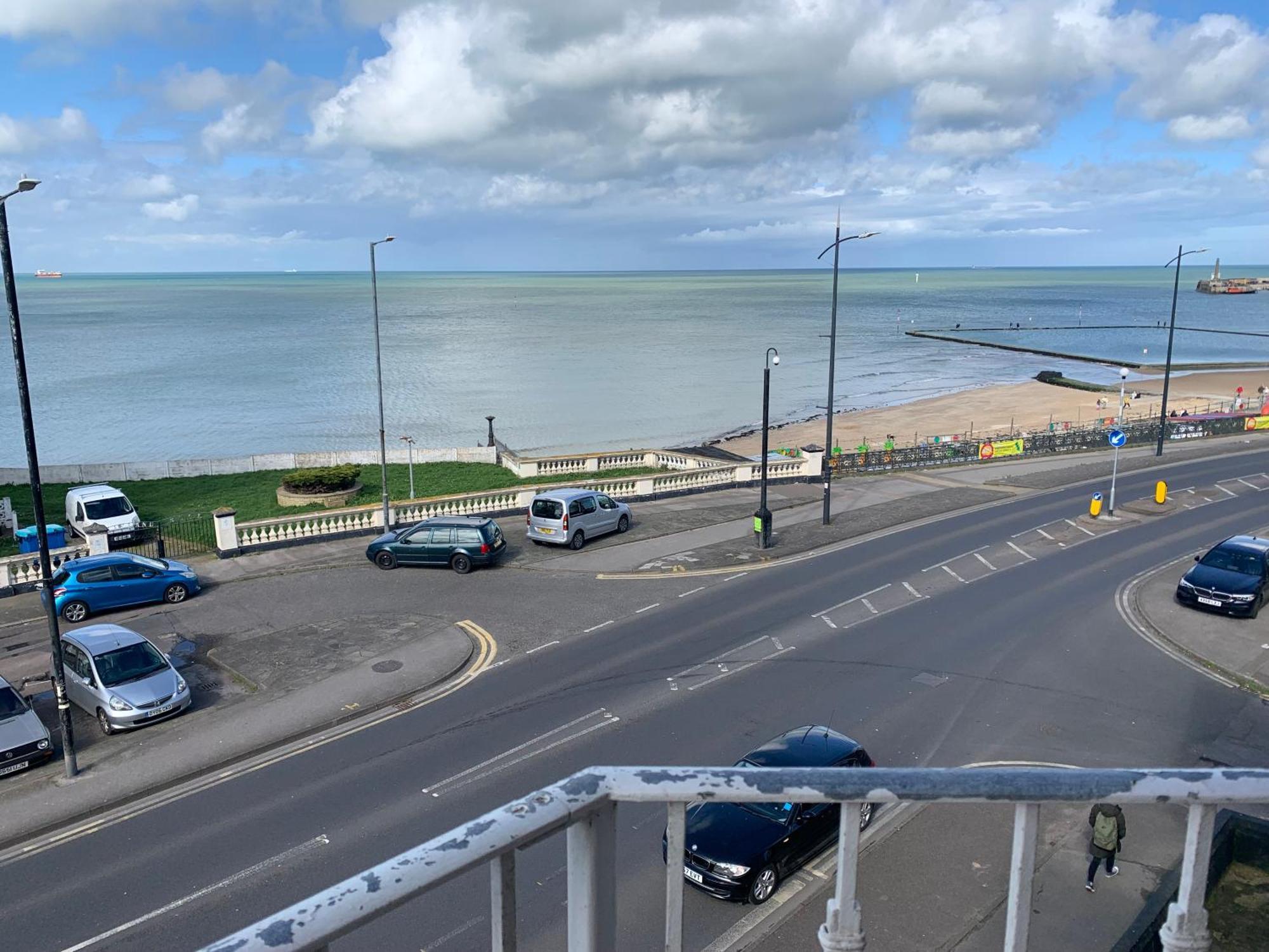 Flat, Amazing Balcony Sea View, Bike Store, With Sun Deck Apartment *