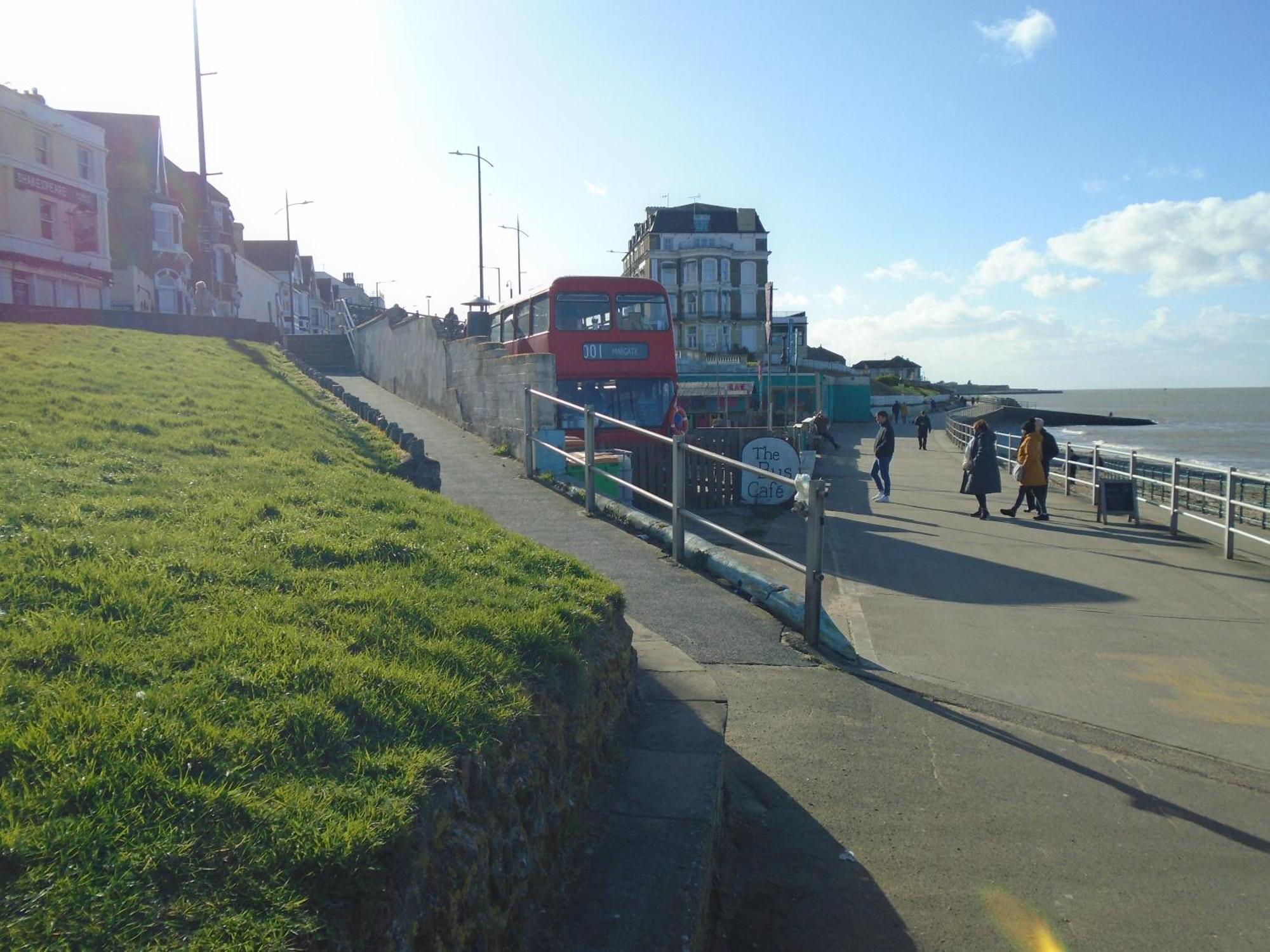 Flat, Amazing Balcony Sea View, Bike Store, With Sun Deck Margate
